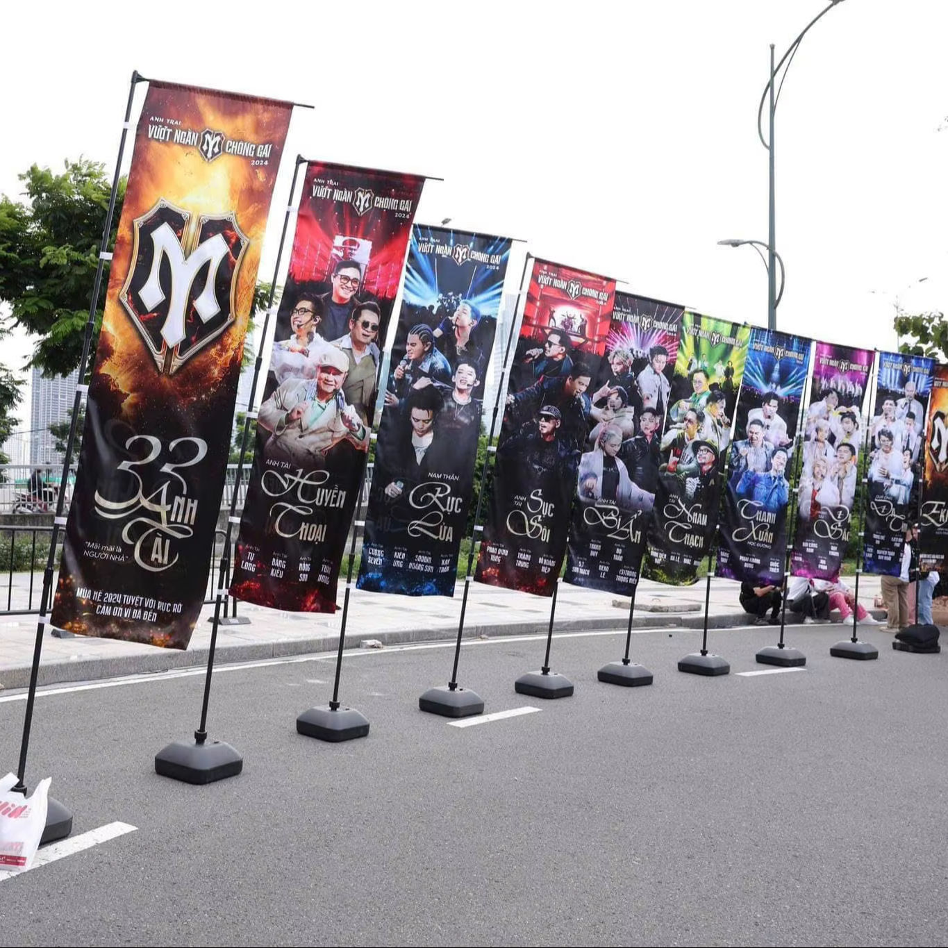 Custom Rectangle Advertising Flag Banner with Pole for Outdoor Promotion Rectangle Advertising Style for Outdoor Advertising